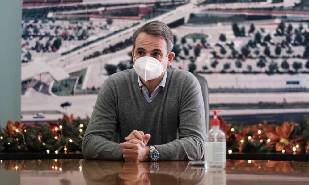 Μητσοτάκης: "Δεν πρόκειται να κυνηγάω τους αρνητές με το εμβόλιο στο χέρι''